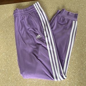 NWT. WOMEN’S ADIDAS PURPLE SLIM FIT SWEATPANTS JOGGER SIZE L